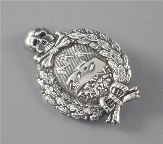 A WWI German 935 standard silver tank combat badge, 2.75in.
